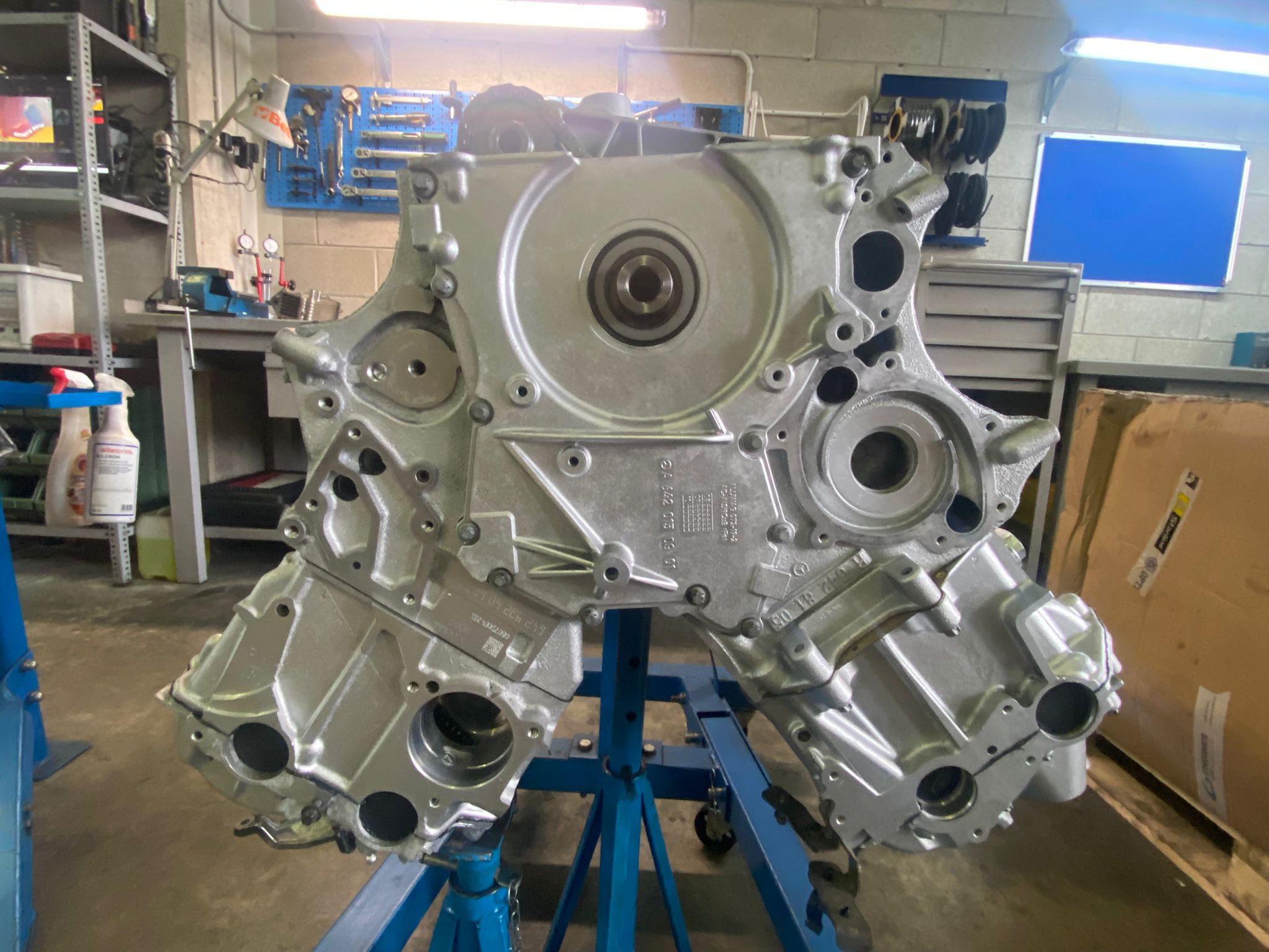 carter frontale motore vista frontale