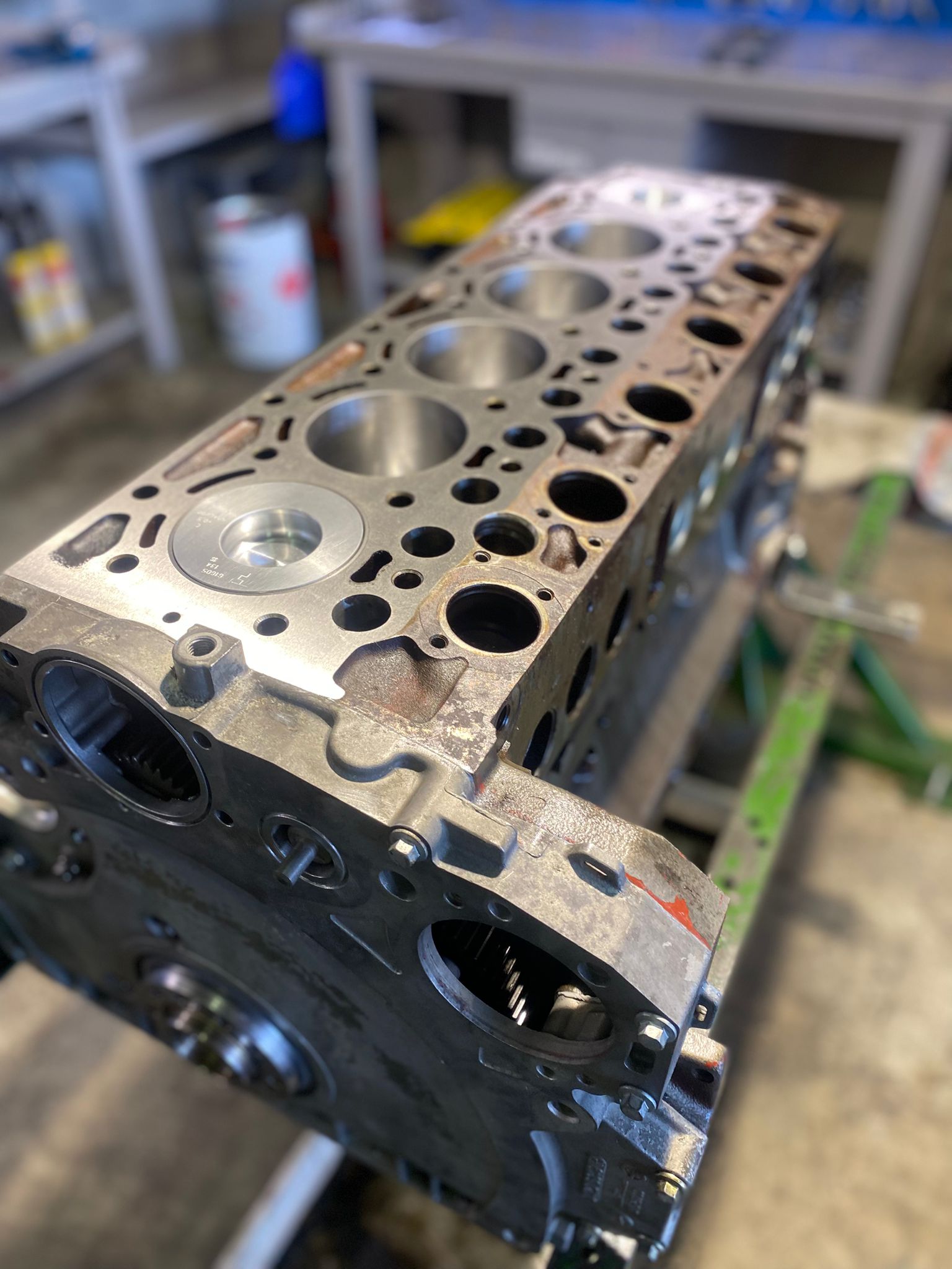 monoblocco motore superficie cilindri vista superiore