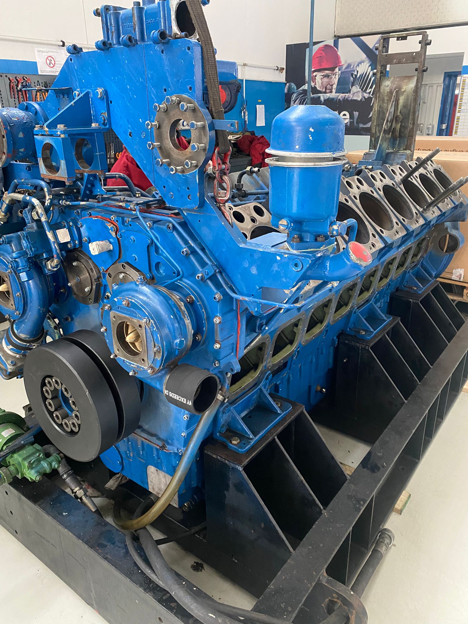 motore diesel v16 revisione 1